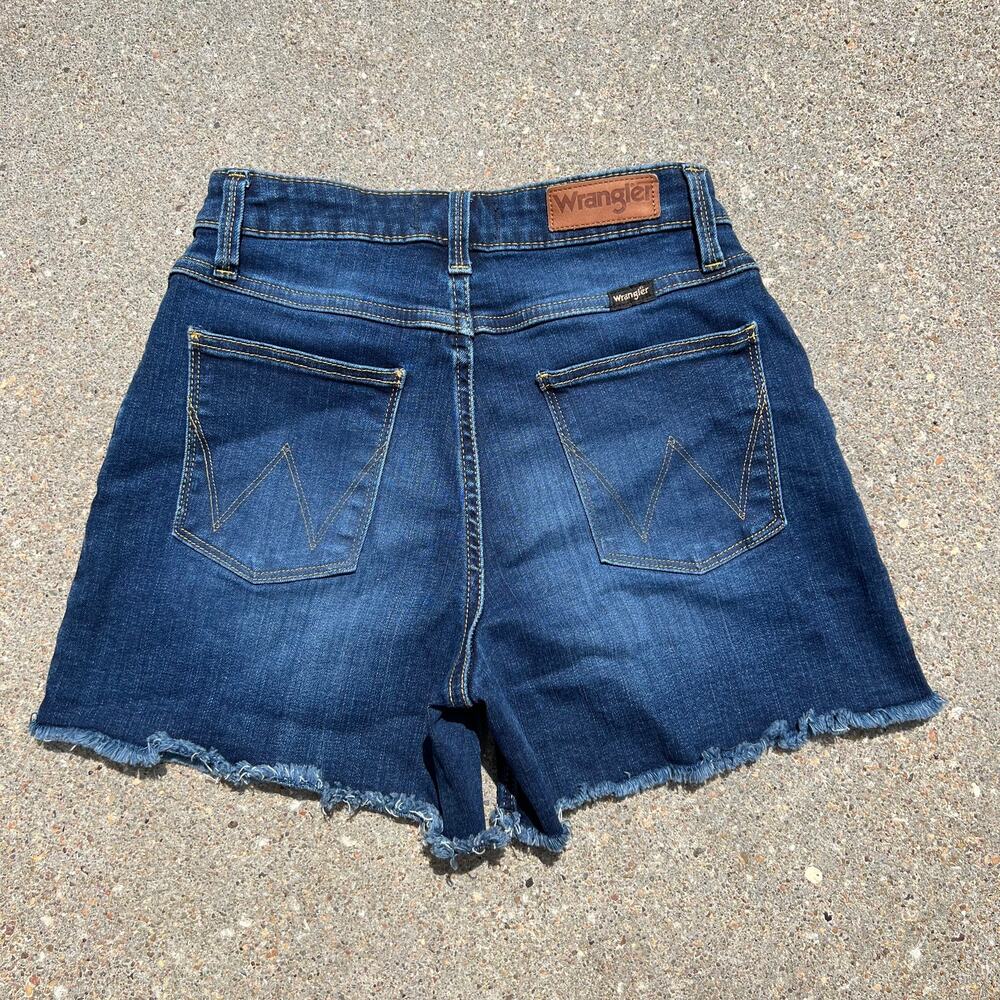 Wrangler 4 Inch Mid Rise Fray Denim Jean Shorts Size 0